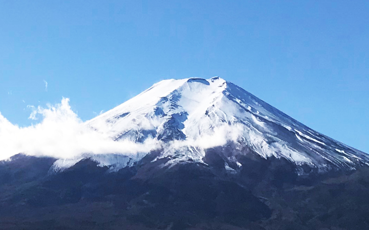 年賀状素材のキング、富士山を大掃除してきました！